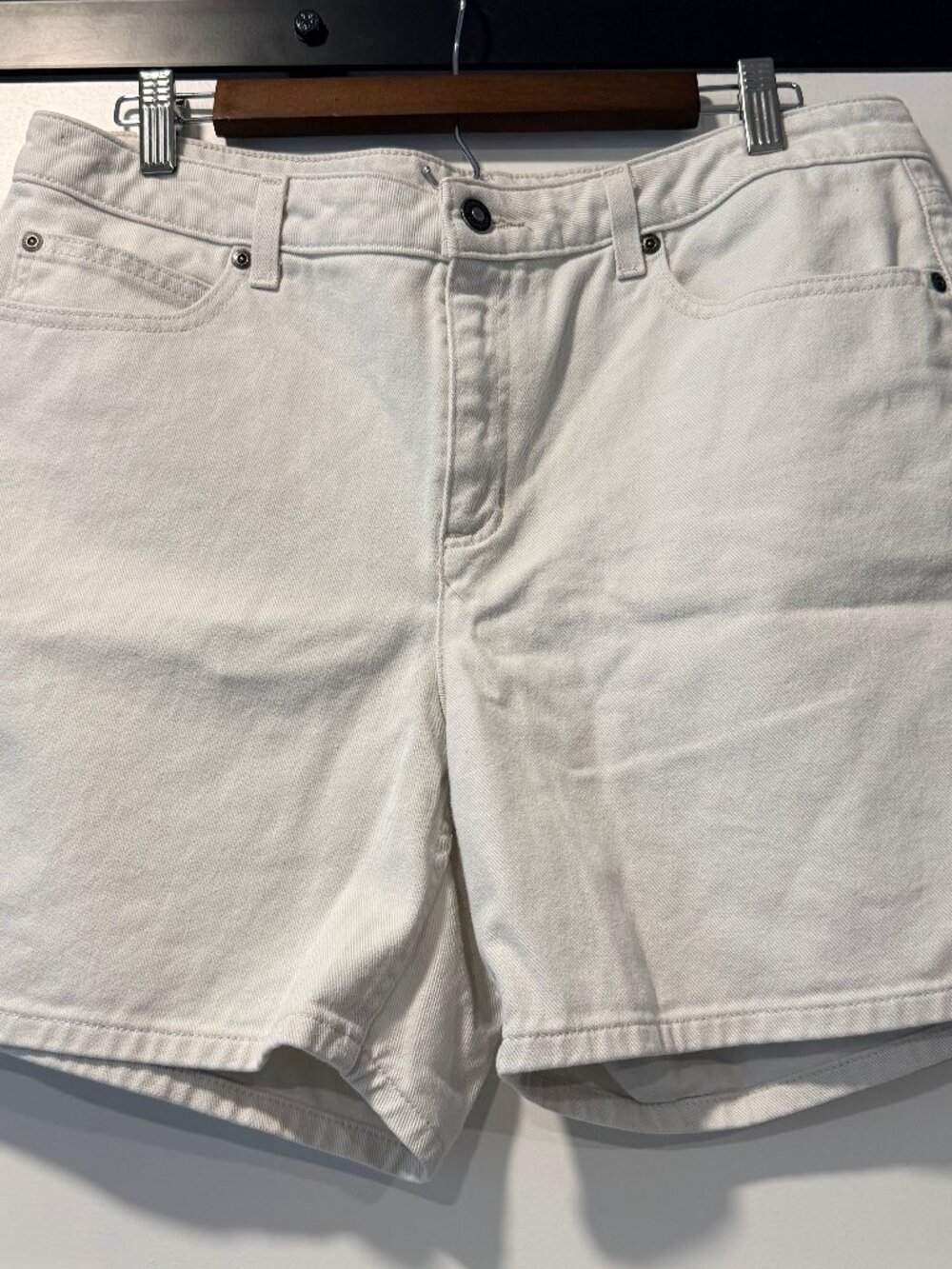Vintage Liz Claiborne White Denim Shorts 5-Pocket Style